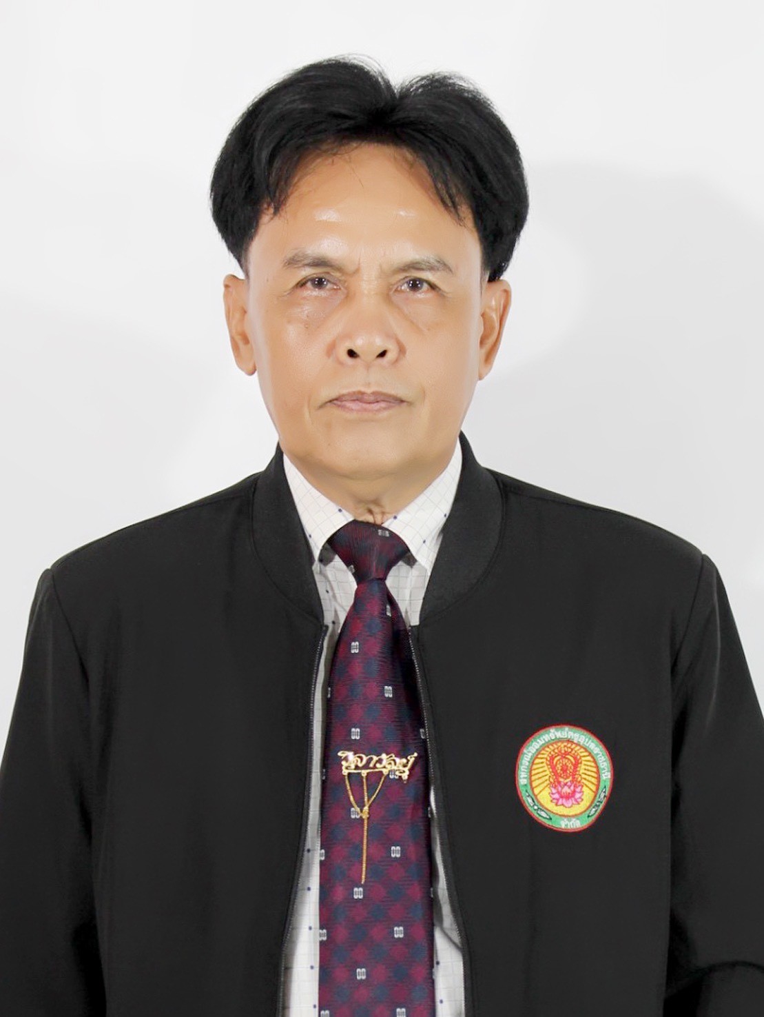 นายประดิษฐ์  วิลาวัลย์